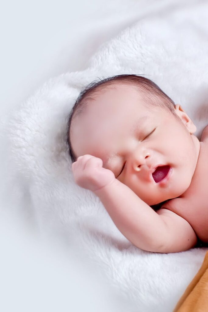 Ecografie de sold la bebelusi efectuata de medicul specialist